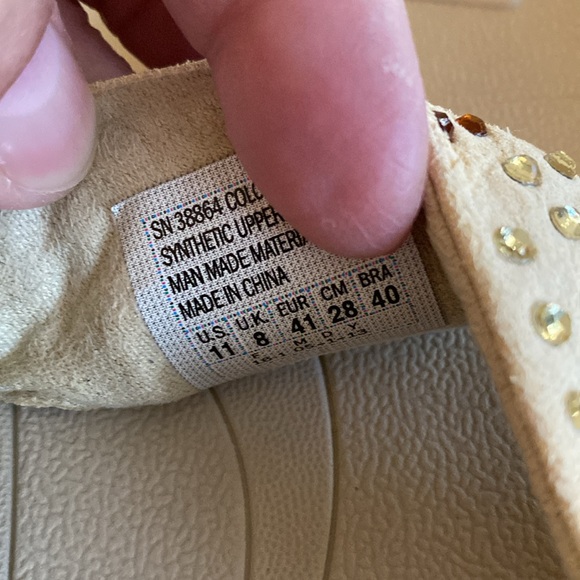 SKECHERS relaxed fit with memory foam - Picture 6 of 11